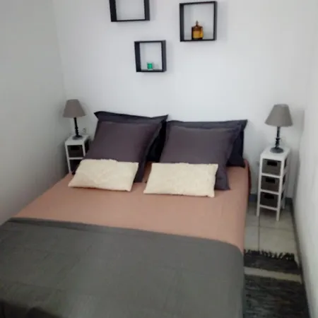 Maisonnette Sur 2chambres Vakantiehuis *